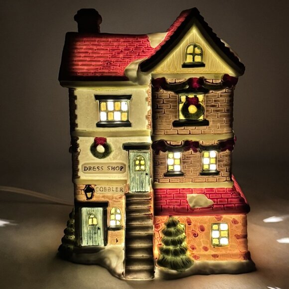 Vintage 1996 Trim A Home Lighted Christmas Village House Dress Shop Cobbler 8" - Picture 2 of 14